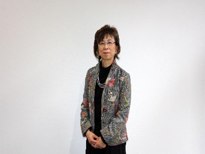 万代 勇美子会長